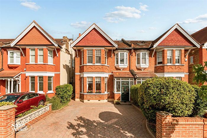 6 Bedroom Semi Detached House For Sale In Elers Road, Northfields, W13