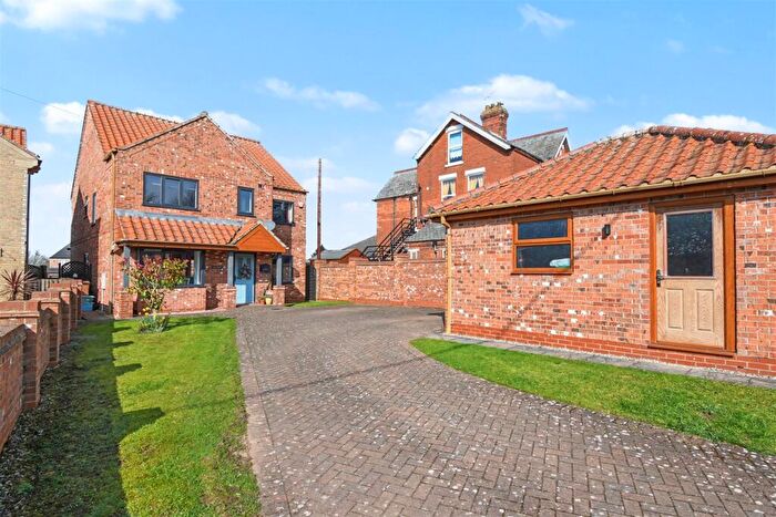 5 Bedroom Detached House For Sale In Vicarage Road, Wrawby, Brigg, DN20