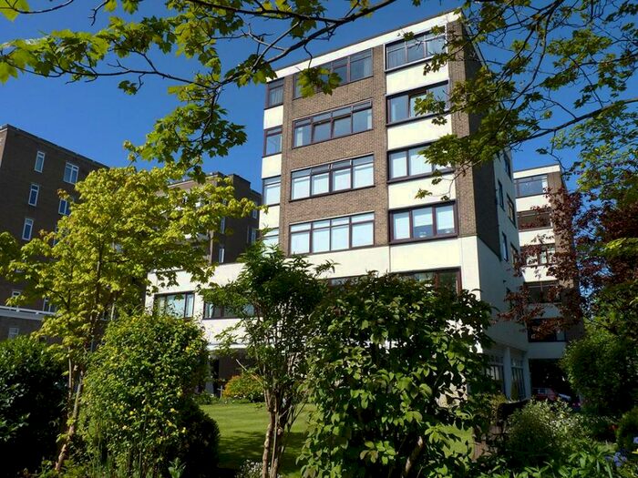 2 Bedroom Flat To Rent In Grayson House, Beech Grove, Harrogate, HG2