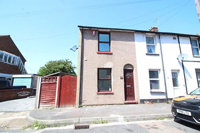 1 Bedroom End Of Terrace House To Rent In Rural Vale, Northfleet, Gravesend, Kent, DA11