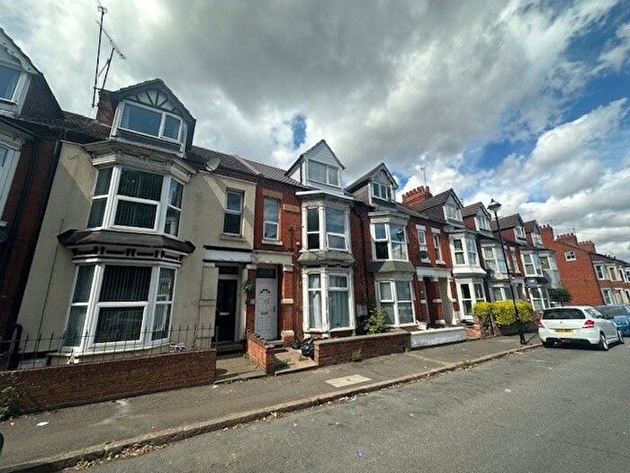 2 Bedroom Flat To Rent In Semilong Road, Northampton, NN2
