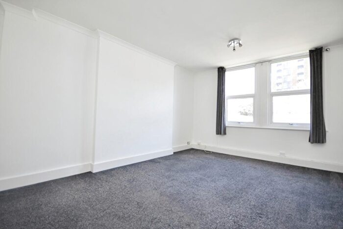 2 Bedroom Flat To Rent In Ravensbourne Road Bromley, BR1