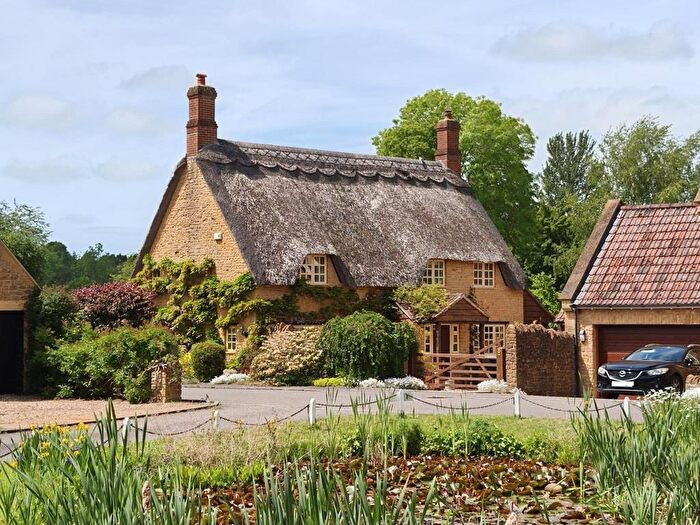 4 Bedroom Cottage For Sale In Plum Orchard, Nether Compton, Sherborne, DT9