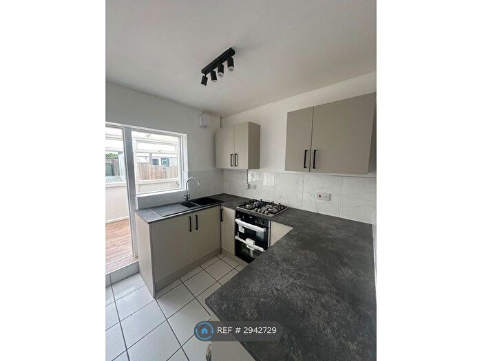 3 Bedroom Terraced House To Rent In Ransome Road, Coventry, CV7