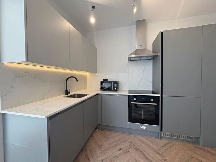 2 Bedroom Apartment To Rent In Carlton Crescent, Southampton, SO15