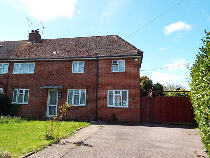 3 Bedroom Property To Rent In Tennyson Road, Ashford, TN23