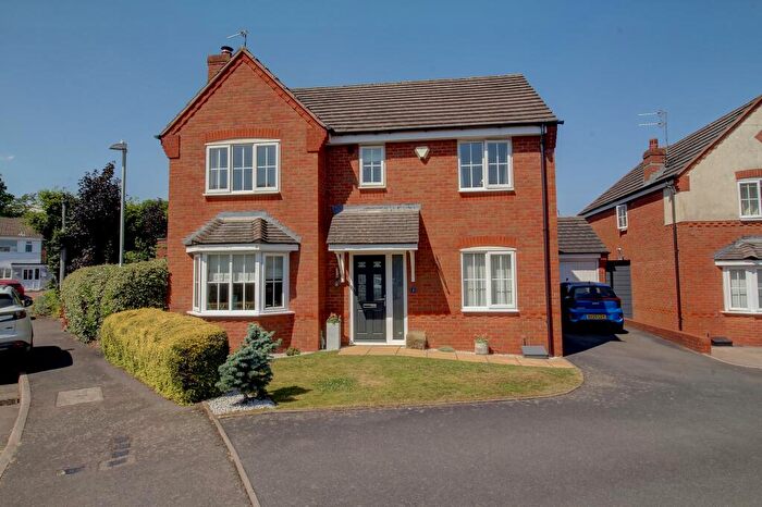 4 Bedroom Detached House For Sale In Coombe Drive, Nuneaton, CV10