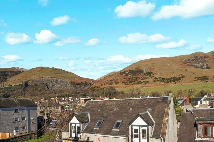 3 Bedroom Maisonette For Sale In High Street, Tillicoultry, FK13