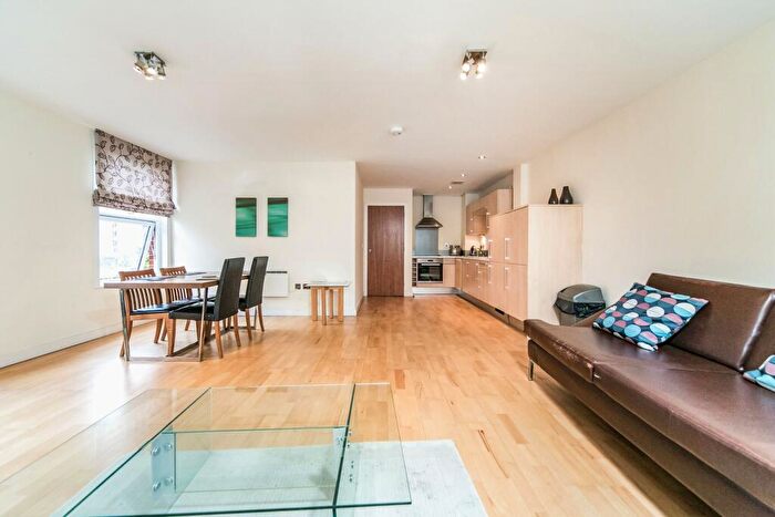 2 Bedroom Apartment To Rent In London Street, Reading, RG1