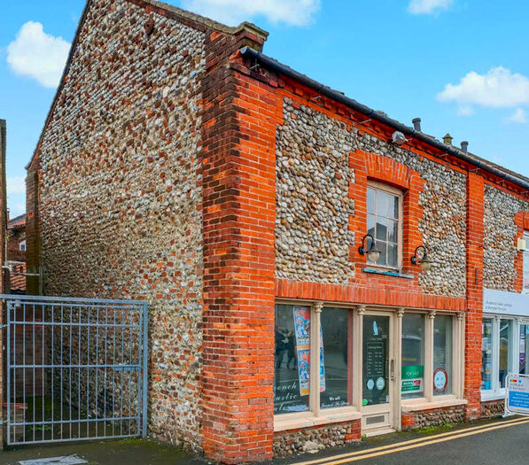 Retail Property To Rent In Chapel Yard, Holt, NR25