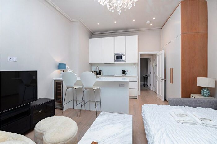 1 Bedroom Flat To Rent In St Stephen's Gardens, London, W2