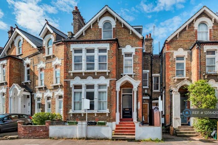 1 Bedroom Flat To Rent In Halesworth Road, London, SE13