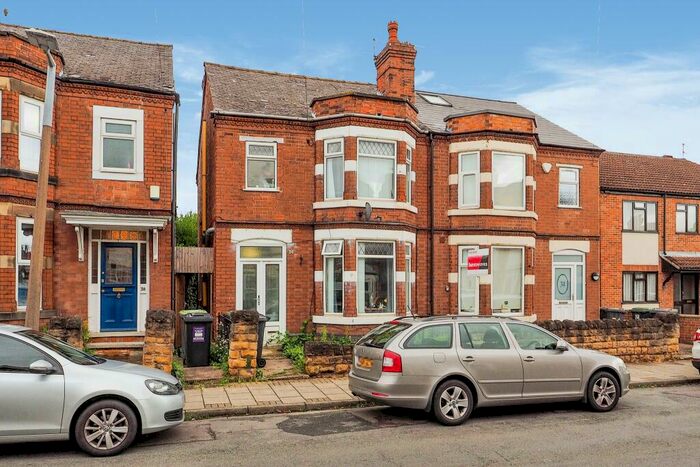 3 Bedroom Semi-Detached House For Sale In Marlborough Road, Beeston, Nottingham, Nottinghamshire, NG9