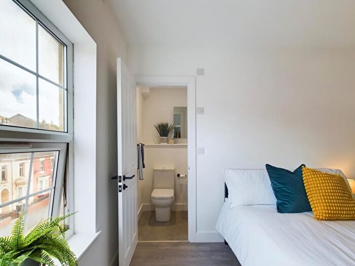 8 Bedroom House To Rent In Monks Road, Lincoln, LN2