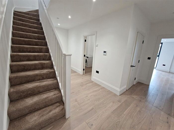 2 Bedroom Flat To Rent In A Rotherhithe Street, London, SE16
