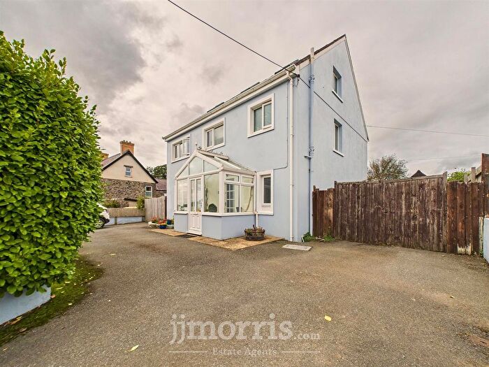 6 Bedroom Detached House For Sale In St. Davids Road, Letterston, Haverfordwest, SA62