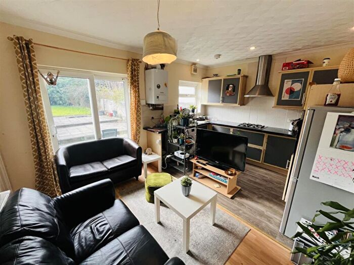 4 Bedroom Semi-Detached House To Rent In B, Wades Road, Filton, BS34