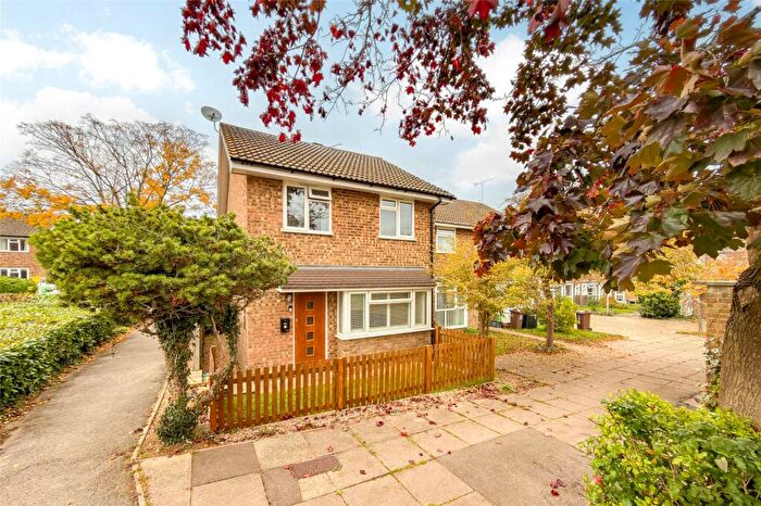 3 Bedroom End Of Terrace House For Sale In Elizabeth Court, St. Albans, Hertfordshire, AL4