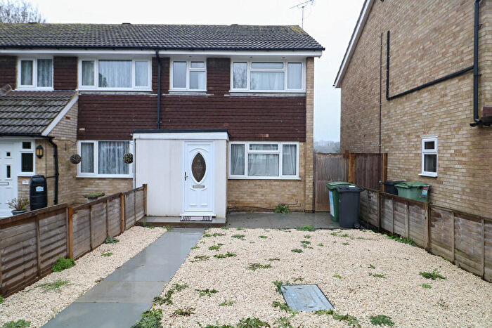 3 Bedroom End Of Terrace House To Rent In Higham Close, ME15