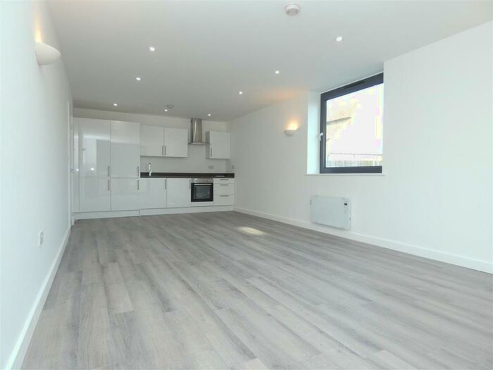 2 Bedroom Flat To Rent In Ramsgate, CT11