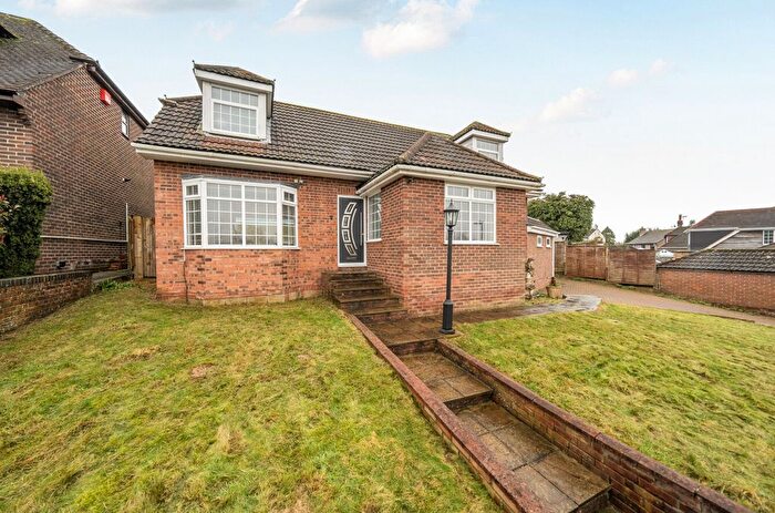 4 Bedroom Detached House For Sale In Riverside Avenue, Fareham, PO16