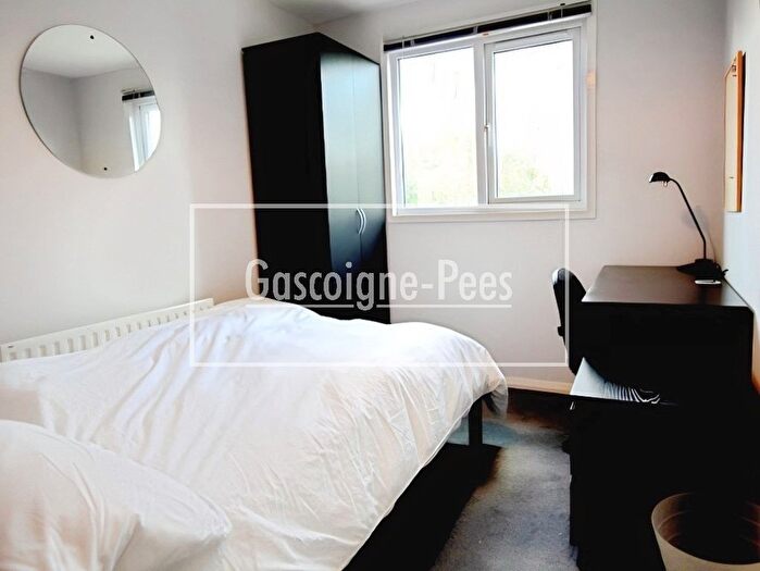 Property To Rent In Park Barn Drive, Guildford, GU2