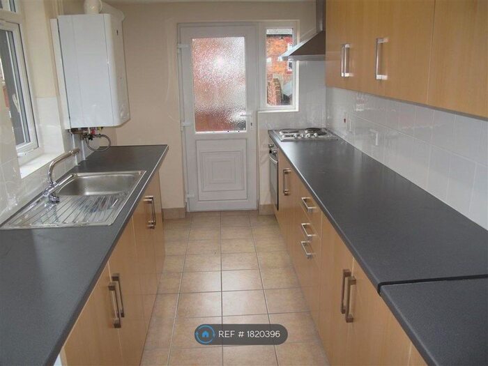 2 Bedroom Terraced House To Rent In Lewis Street, Crewe, CW2