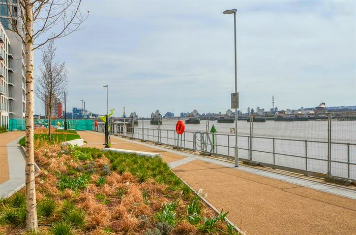2 Bedroom Flat To Rent In Commodore House, Admiralty Avenue, E16