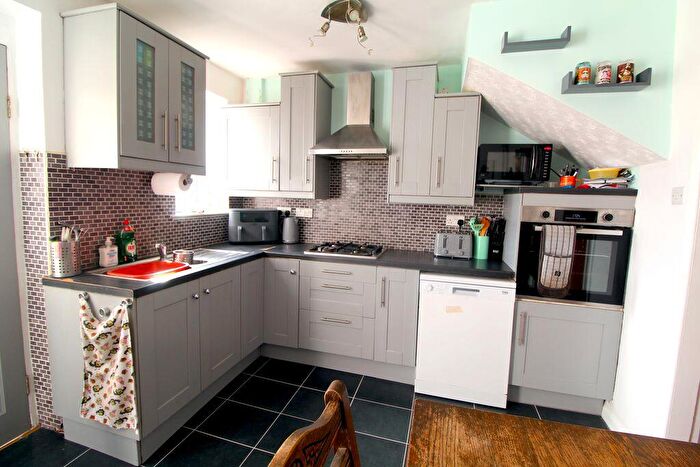 3 Bedroom Terraced House For Sale In Pretoria Road, Patchway, BS34