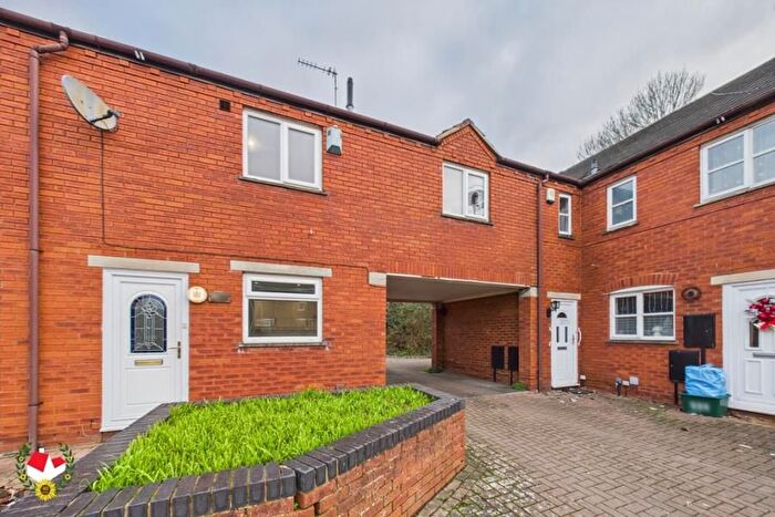 2 Bedroom Terraced House To Rent In India Road, Gloucester, GL1