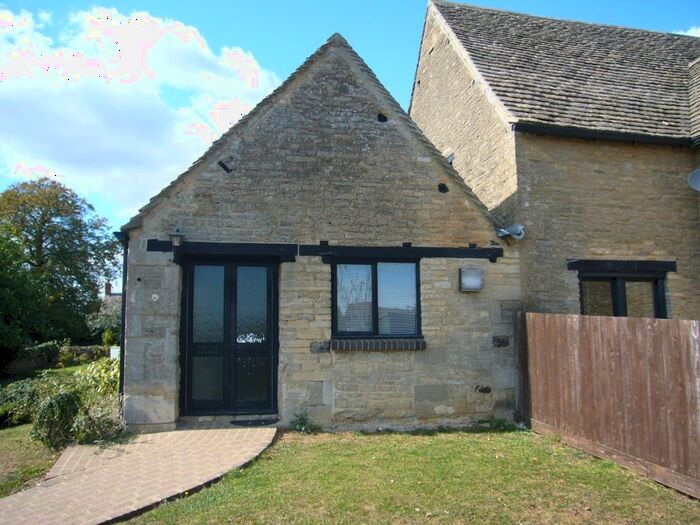 1 Bedroom Studio To Rent In Garston Court, Brize Norton, Oxon, OX18