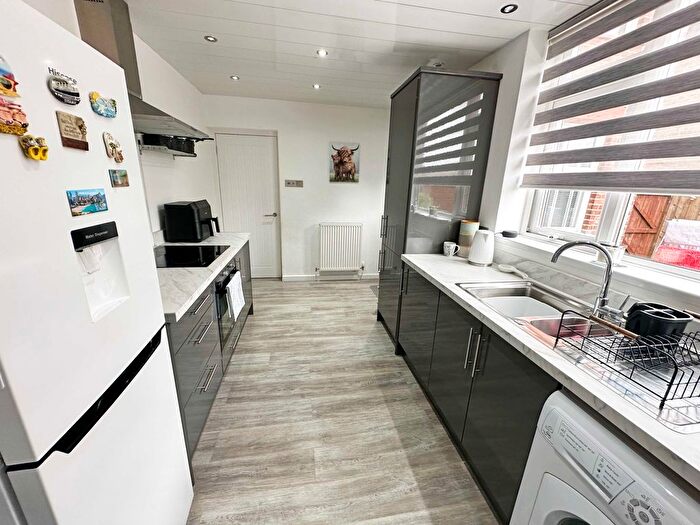 2 Bedroom Flat For Sale In Coast Road, North Shields, North Tyneside, NE29