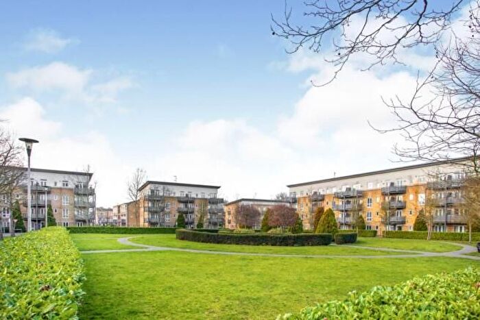 2 Bedroom Property To Rent In Manhattan Avenue, Watford, WD18