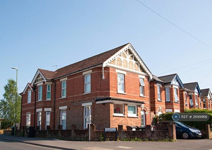 2 Bedroom Flat To Rent In Osborne Road, Bournemouth, BH9
