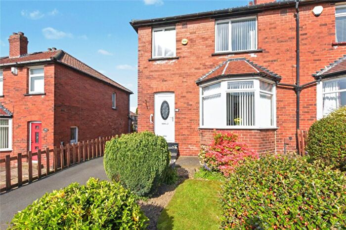 3 Bedroom Semi Detached House For Sale In Burley Hill Drive, Leeds, LS4