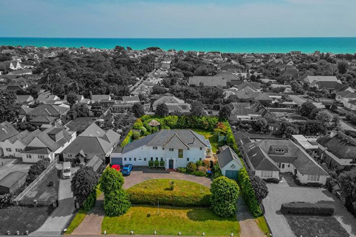 5 Bedroom Detached House For Sale In Ferringham Lane, Ferring, BN12