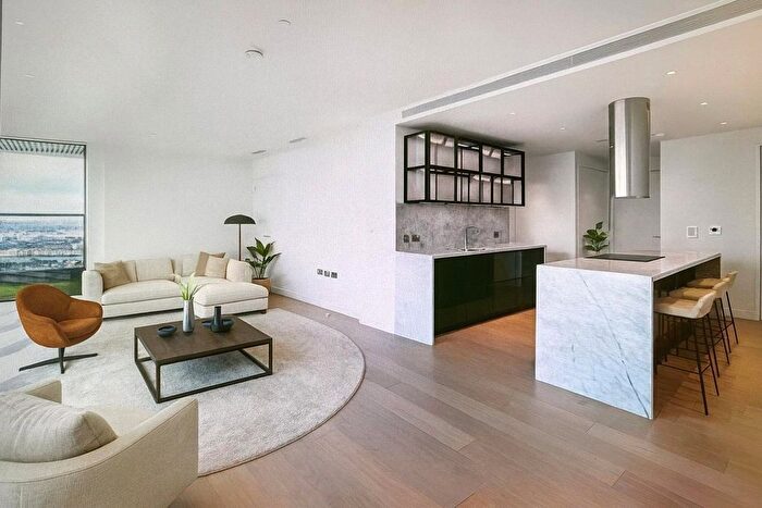 2 Bedroom Flat For Sale In Wards Place, London, E14