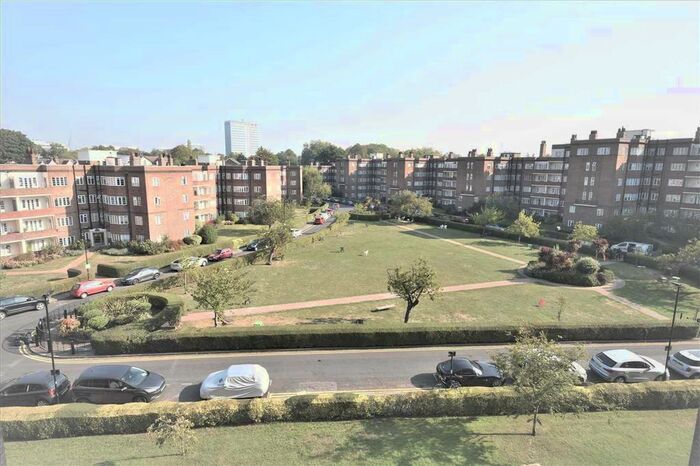 2 Bedroom Flat To Rent In Chiswick Village, London, W4