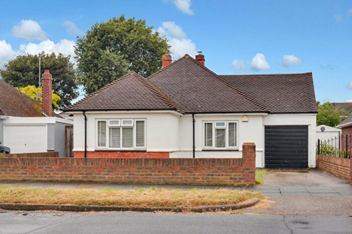 2 Bedroom Detached Bungalow For Sale In St Augustines Avenue, Thorpe Bay, SS1