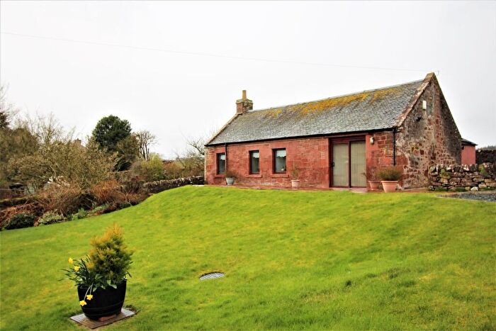 2 Bedroom Detached Bungalow To Rent In Main Road, Gateside, KY14