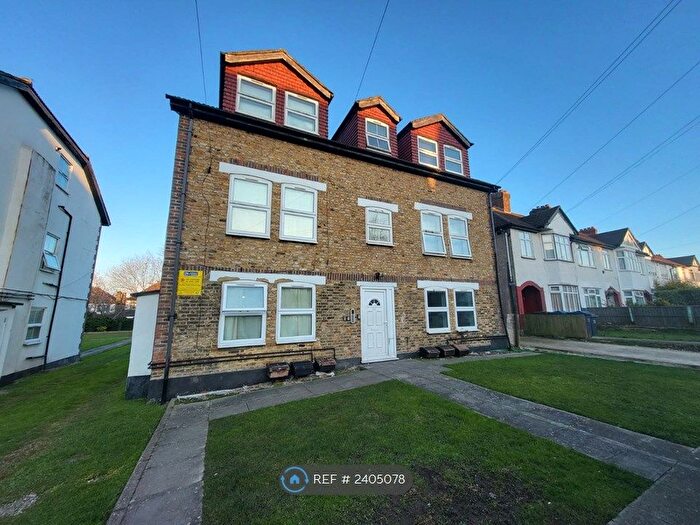 2 Bedroom Flat To Rent In Howard Road, London, SE25