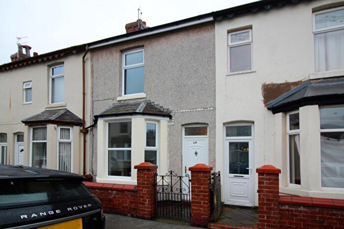 2 Bedroom Terraced House To Rent In Kemp Street, Fleetwood, Lancashire, FY7