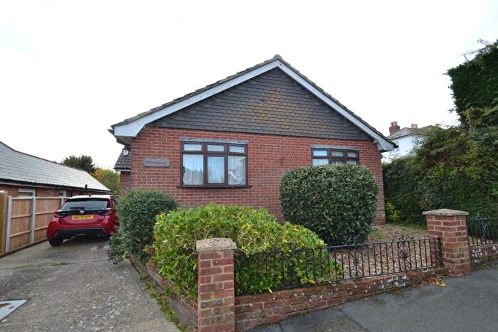 3 Bedroom Detached Bungalow For Sale In Kings Road, Ryde, Isle Of Wight, PO33