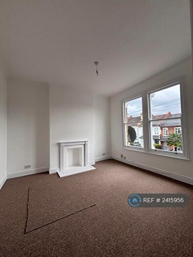 1 Bedroom Flat To Rent In George Lane, London, SE13