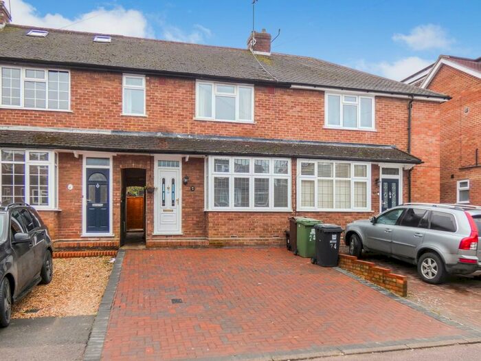 3 Bedroom Property To Rent In Glemsford Drive, Harpenden AL5