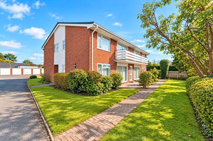 2 Bedroom Flat For Sale In Mill Lane, Highcliffe, Dorset., BH23