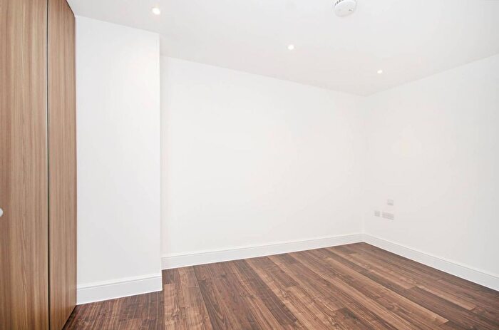 1 Bedroom Flat To Rent In Centre Heights, Hampstead, London, NW3