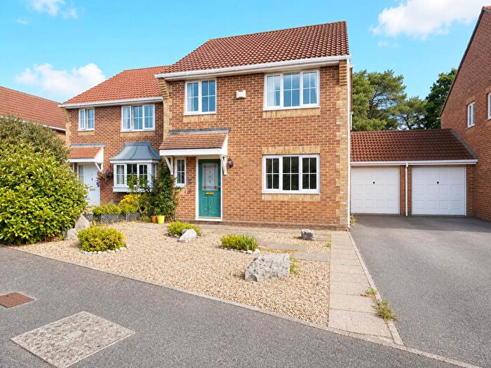 4 Bedroom Detached House For Sale In Bishop Close, Talbot Village, Poole, Dorset, BH12