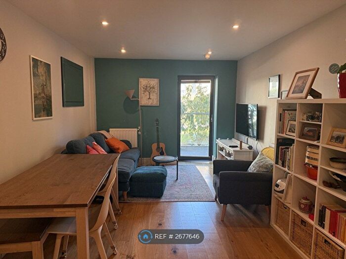 2 Bedroom Flat To Rent In New Century House, London, E16