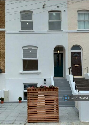 4 Bedroom Flat To Rent In Catford, London, SE6